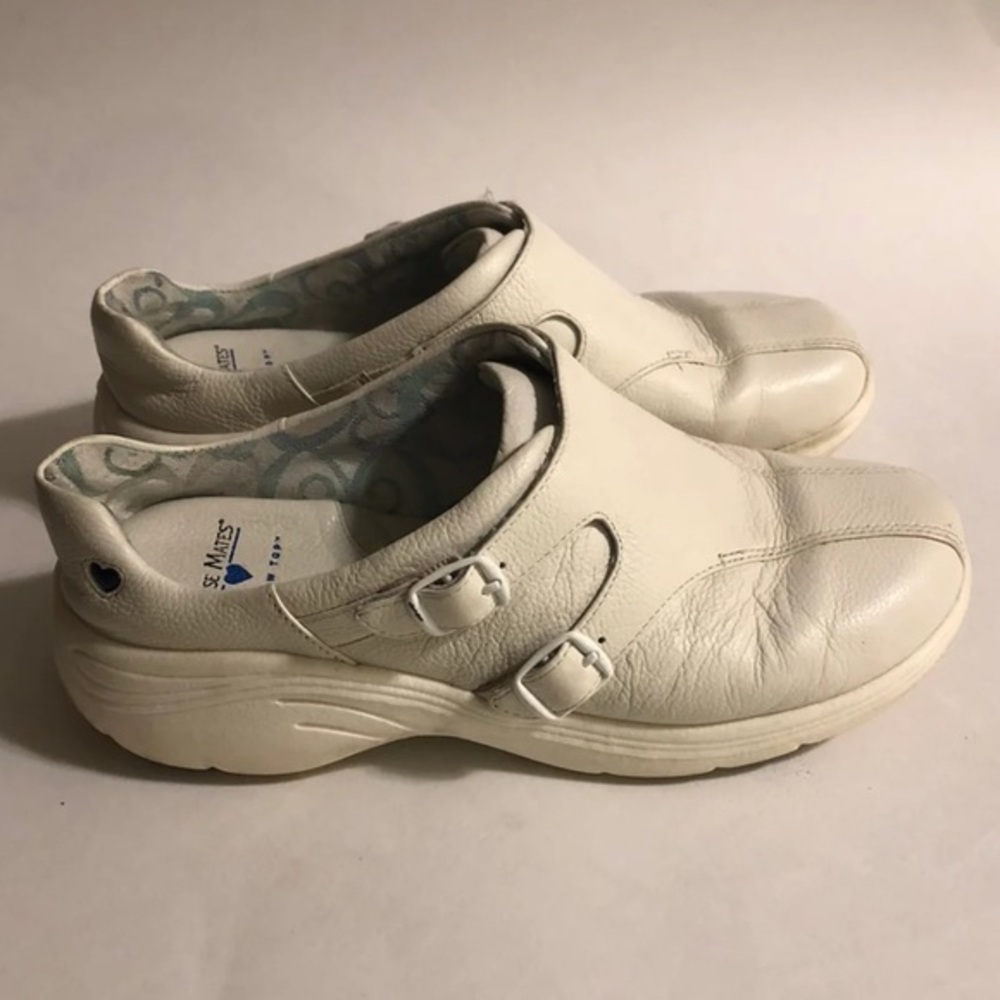 Nurse Mates Shoes Women’s‎  Size 9Wide Slip On/Off White